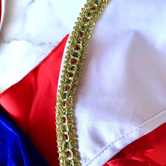 Beautiful Kids SNOW WHITE Costume (6-8yrs) - Picture 6 of 15